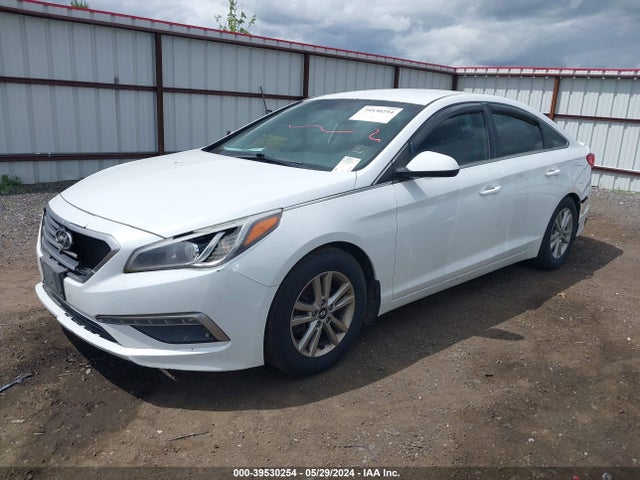 Hyundai SONATA SE 2015 5NPE24AF6FH004804 Image 2