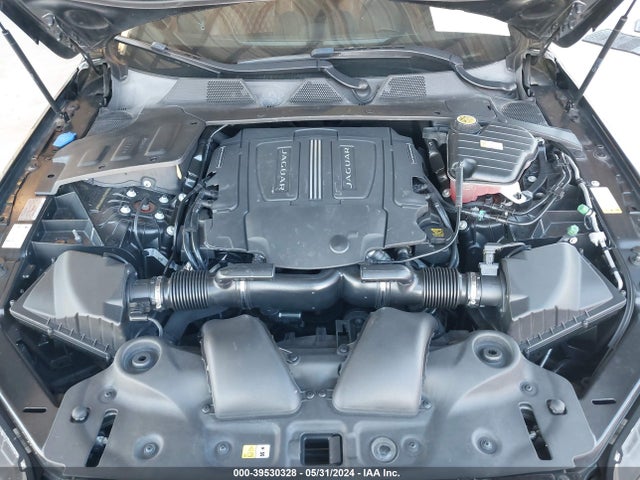 2016 JAGUAR XJ SAJWA2G78G8V94162 Photo 9