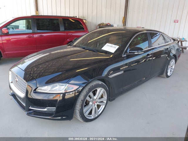 2016 JAGUAR XJ SAJWA2G78G8V94162 Photo 1
