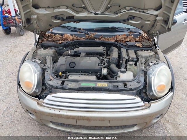 2008 MINI COOPER WMWMF335X8TU67782 Photo 9