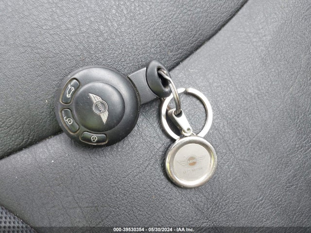 2008 MINI COOPER WMWMF335X8TU67782 Photo 10