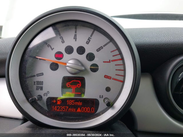 2008 MINI COOPER WMWMF335X8TU67782 Photo 6