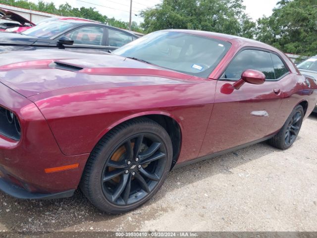 2C3CDZAG6JH204661 Dodge Challenger Sxt
