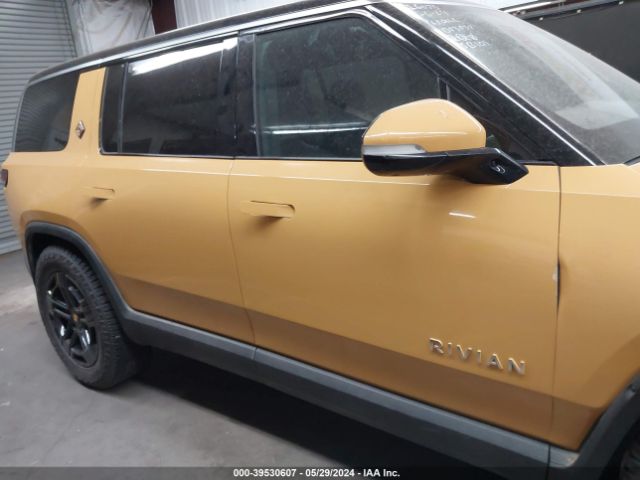 7PDSGABA1PN013037 Rivian R1s Adventure