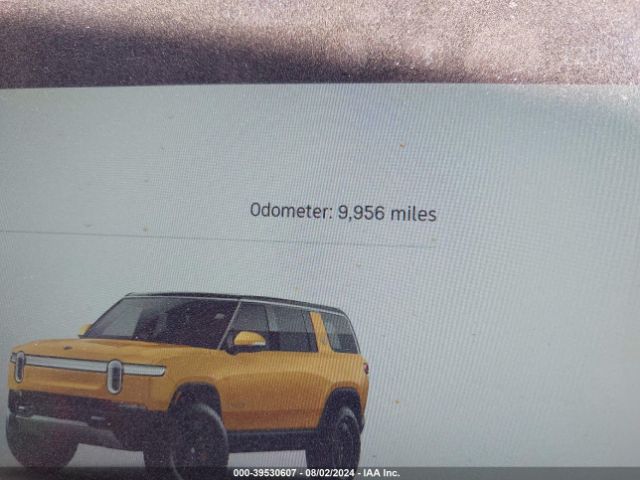 7PDSGABA1PN013037 Rivian R1s Adventure