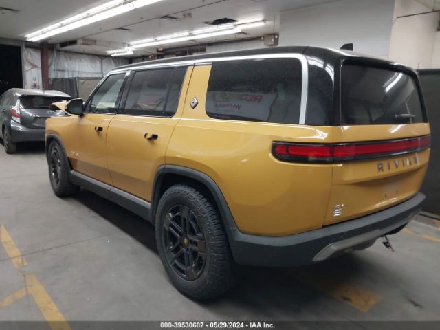 7PDSGABA1PN013037 Rivian R1s Adventure