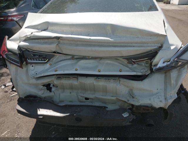 KNALC4J1XH5069776 KIA Cadenza Premium