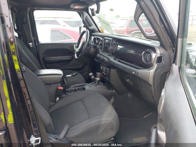 1C4HJXDG8MW590600 Jeep Wrangler Unlimited Sport Altitude 4x4