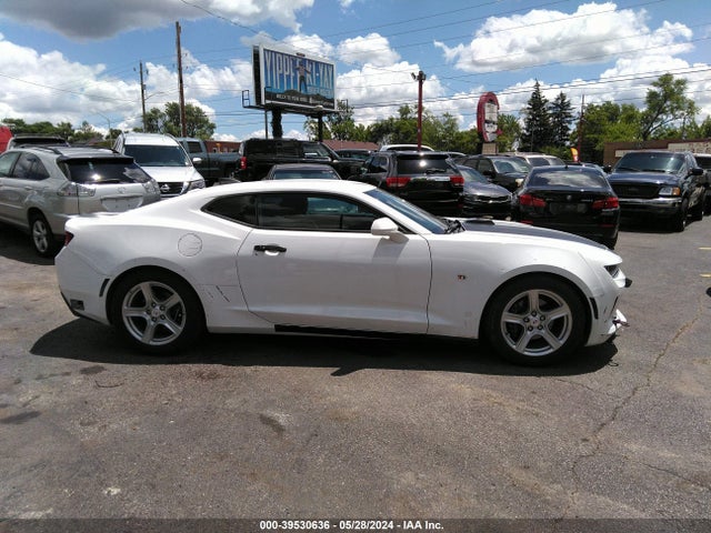 Chevrolet Camaro 1ls 2018 1G1FA1RX3J0188827 Image 13