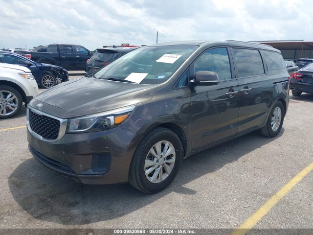 KIA SEDONA LX 2017 KNDMB5C11H6282199 Image 2