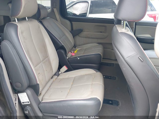 KIA SEDONA LX 2017 KNDMB5C11H6282199 Image 8