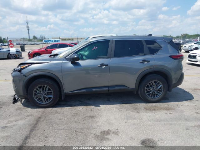 5N1BT3AA0PC911734 Nissan Rogue S Fwd
