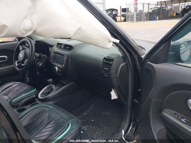 KIA SOUL + 2018 KNDJP3A5XJ7891046 Image 5