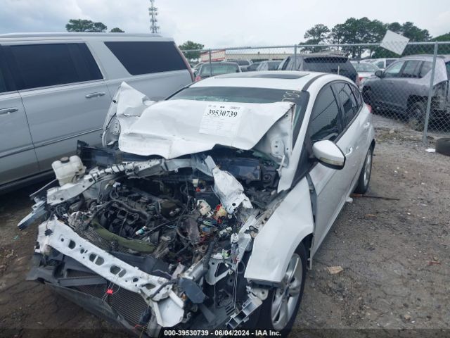 1FADP3K25EL163509 Ford FOCUS SE