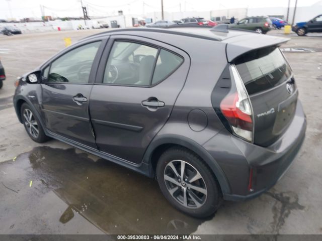 JTDKDTB38J1614182 Toyota Prius C One