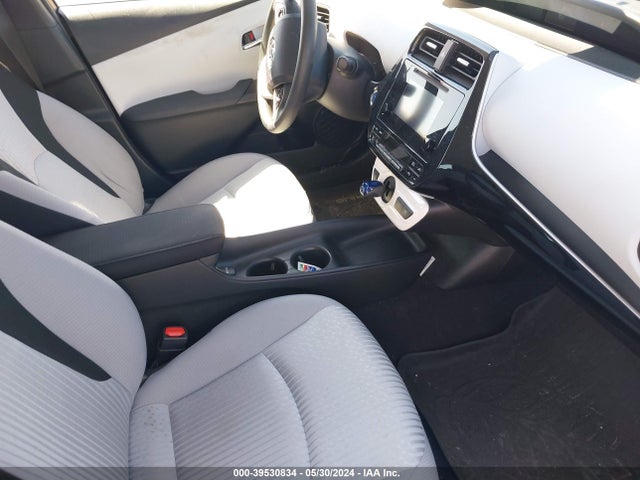Toyota Prius Two 2017 JTDKBRFU1H3055018 Image 5