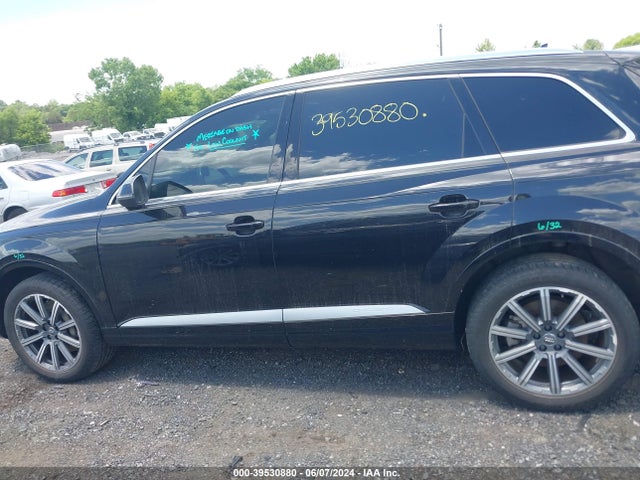 Audi Q7 3.0t Premium 2018 WA1VABF72JD021732 Image 14