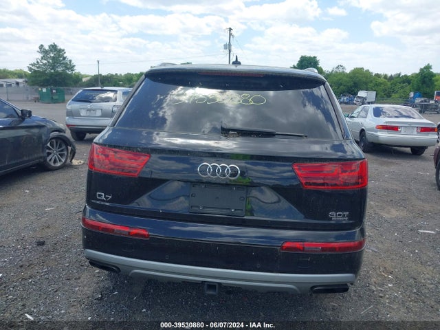 Audi Q7 3.0t Premium 2018 WA1VABF72JD021732 Image 16