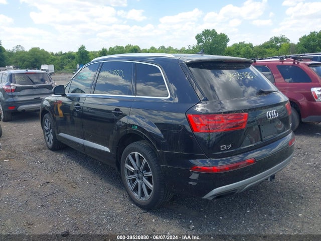 Audi Q7 3.0t Premium 2018 WA1VABF72JD021732 Image 3