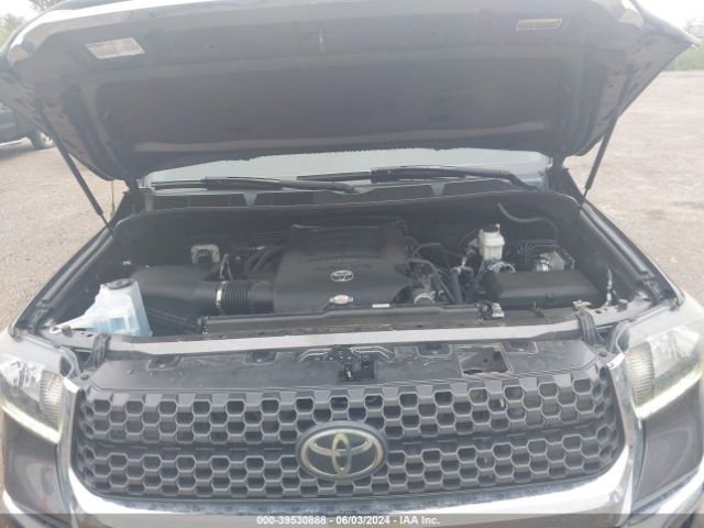 5TFEM5F11KX136445 Toyota Tundra Sr5 4.6l V8