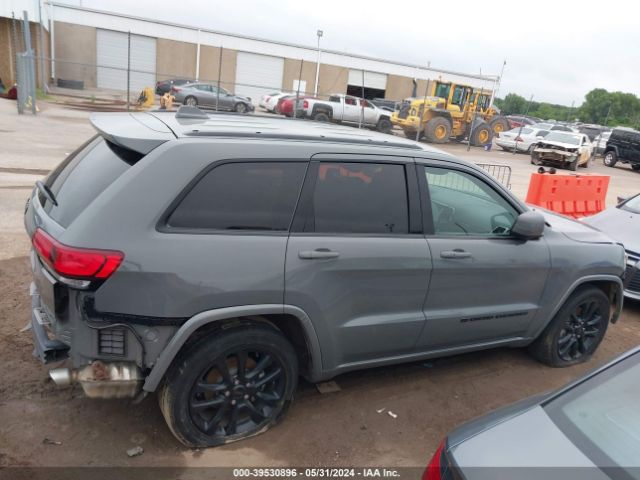 1C4RJEAG8NC127260 Jeep Grand Cherokee Wk Laredo X 4x2