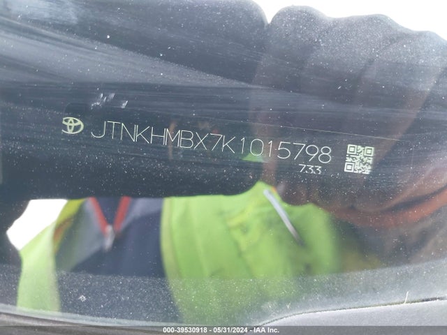 JTNKHMBX7K1015798 Toyota C-HR LE