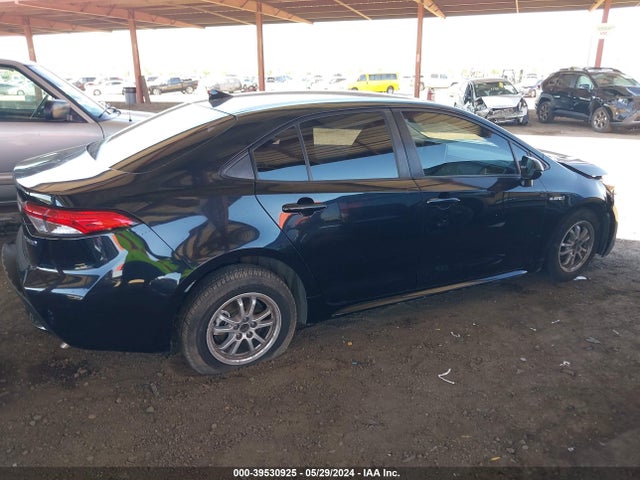 Toyota Corolla Hybrid Le 2021 JTDEAMDE0MJ004159 Image 13