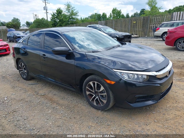 Honda Civic Lx 2018 2HGFC2F50JH590098 Image 1