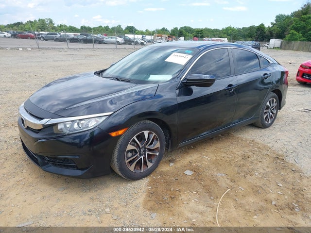 Honda Civic Lx 2018 2HGFC2F50JH590098 Image 2