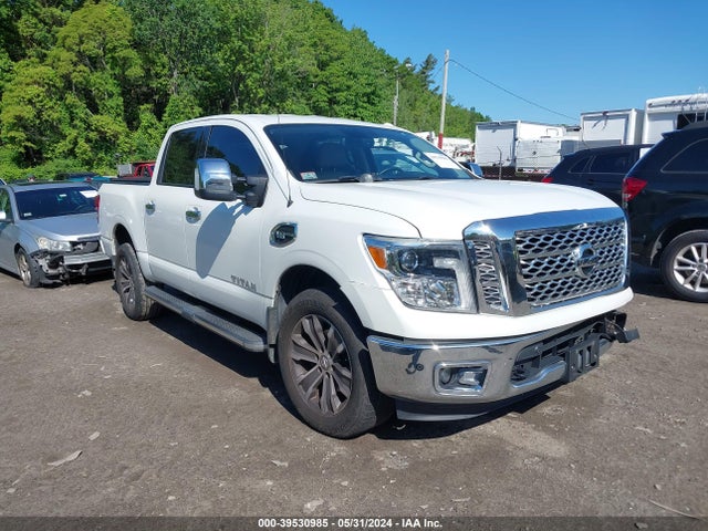 2017 1N6AA1E56HN551024 main image