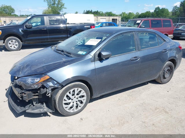 Toyota COROLLA LE 2017 2T1BURHE0HC862542 Image 2