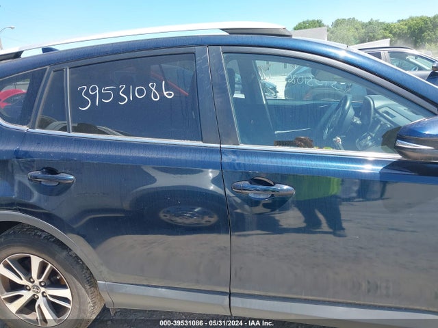 Toyota Rav4 Xle 2018 2T3WFREV5JW468482 Image 14
