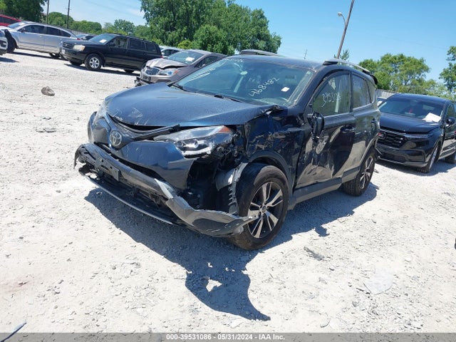 Toyota Rav4 Xle 2018 2T3WFREV5JW468482 Image 2