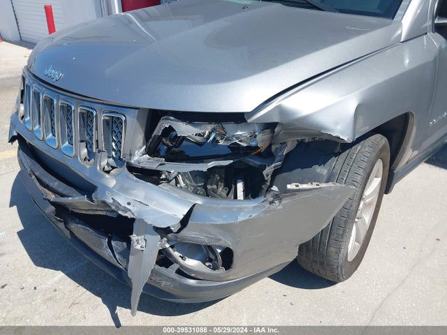 Jeep Compass Latitude 2016 1C4NJDEB1GD598168 Image 6