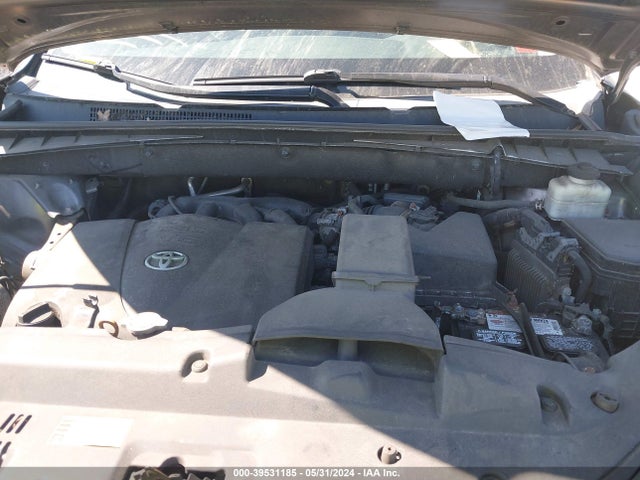 Toyota Highlander Le Plus 2017 5TDBZRFH5HS361121 Image 10