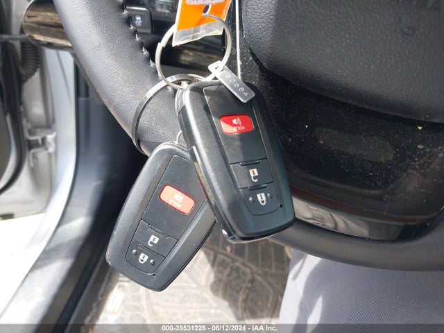 Toyota PRIUS XLE 2021 JTDKAMFU2M3127537 Image 11