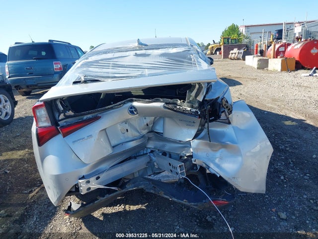 Toyota PRIUS XLE 2021 JTDKAMFU2M3127537 Image 16