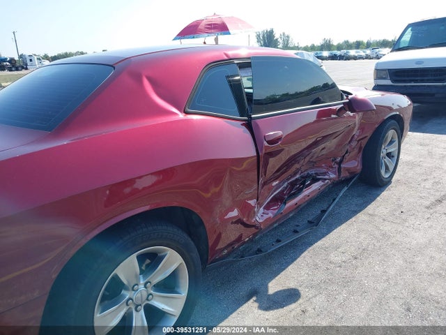 Dodge Challenger Sxt 2017 2C3CDZAG9HH666173 Image 18