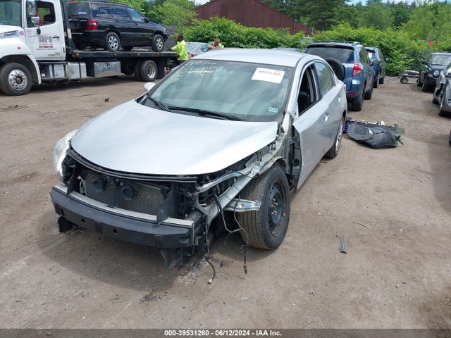 Nissan Altima 2.5 S 2015 1N4AL3AP0FC483639 Image 2