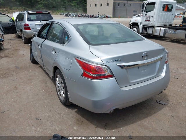 Nissan Altima 2.5 S 2015 1N4AL3AP0FC483639 Image 3