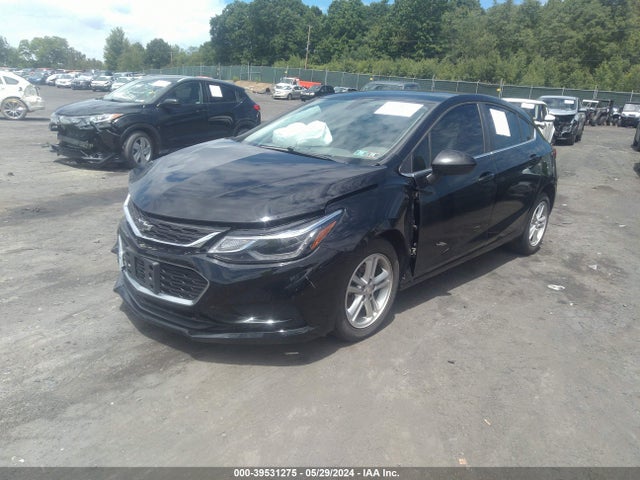 Chevrolet Cruze Lt Auto 2018 3G1BE6SM9JS524795 Image 2