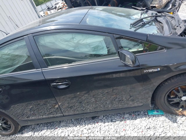 Toyota Prius Two 2014 JTDKN3DU4E1773659 Image 12