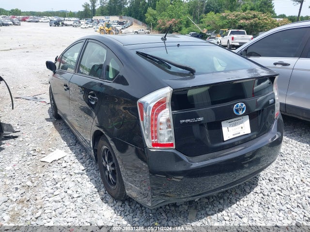 Toyota Prius Two 2014 JTDKN3DU4E1773659 Image 3