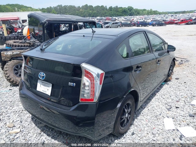 Toyota Prius Two 2014 JTDKN3DU4E1773659 Image 4