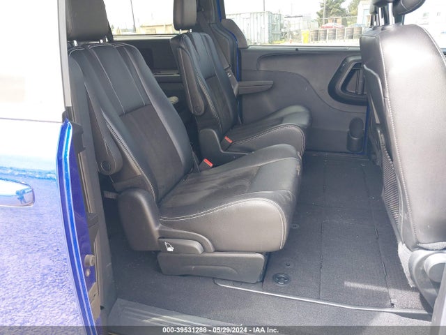 2C4RDGCG0KR587015 Dodge Grand Caravan Sxt