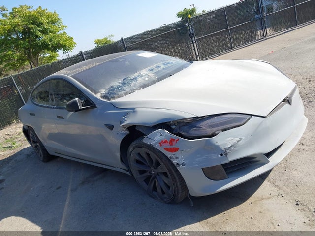 Aukcja sprzedaży 2016 Tesla Model S 60/70/75/85, vin: 5YJSA1E14GF158723, numer aukcji: 39531297