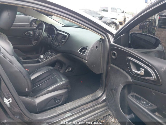 Chrysler 200 C 2016 1C3CCCCB8GN100738 Image 5