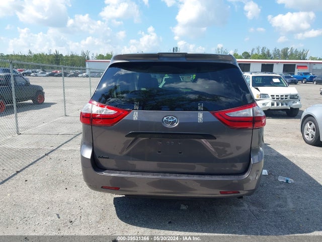 Toyota Sienna L 7 Passenger 2019 5TDZZ3DC3KS005731 Image 16
