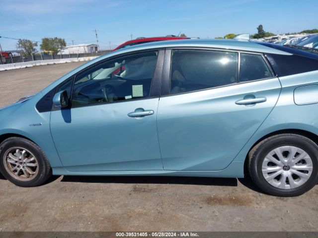 JTDKAMFU0M3127794 Toyota Prius Le