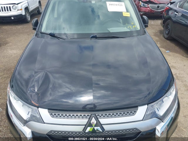 JA4AD3A39KZ038919 Mitsubishi Outlander Se